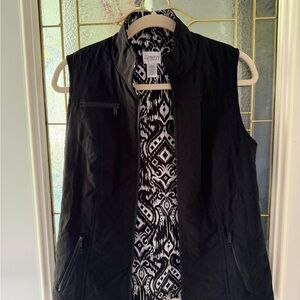 Chico's Reversible Black Quilted Vest with Monochrome Patterned Lining